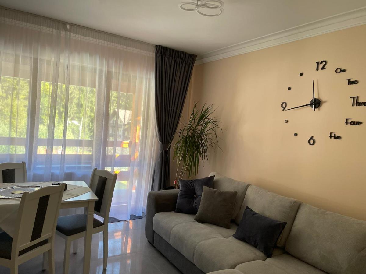 Apartament Lexannona Буштени Экстерьер фото